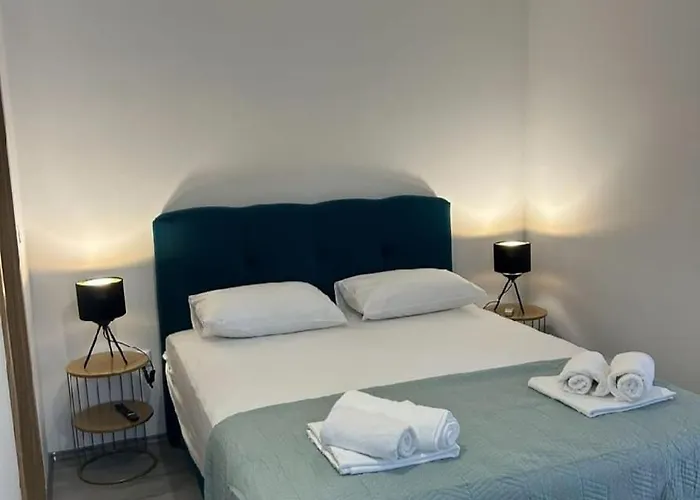 Penthouse Mira 公寓 *