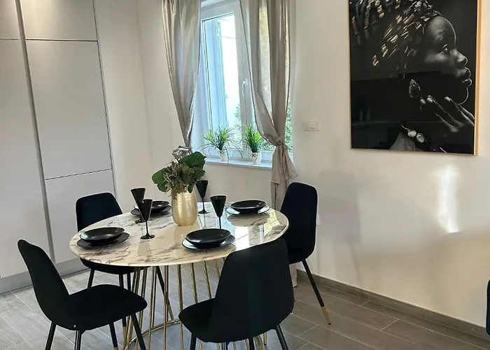 דירה Penthouse Mira מאקרסקה